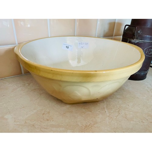 10 - 11''d Greens vintage mixing bowl, no chips or cracks