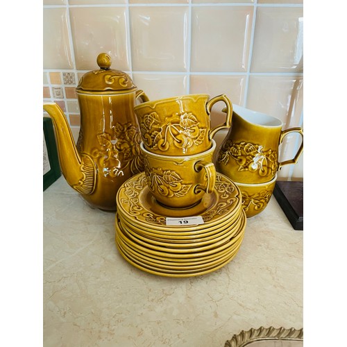 19 - Carrigaline part tea service