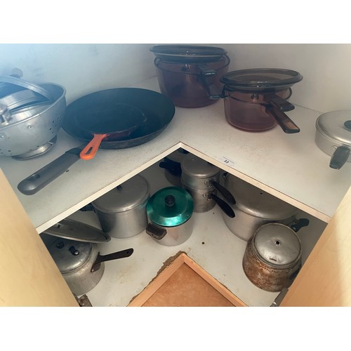 33 - Large collection of pots and pans