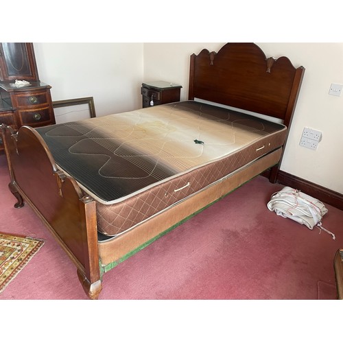 46 - Mahogany double bed with mattress, 4' w