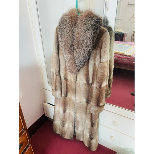 60 - Magnificent ladies vintage fur coat and stole, excellent condition, size unknown