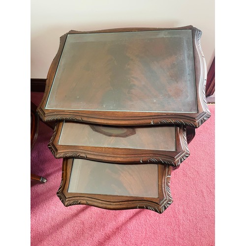 129 - A nest of 3 mahogany tables 17'' x 15''d x 21''h