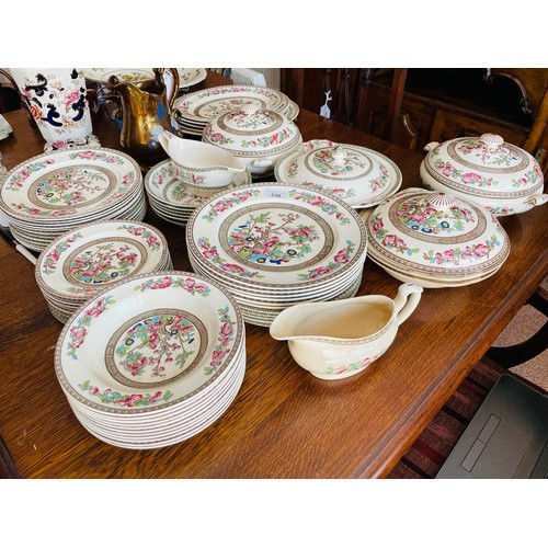 236 - Large collection of Indian Tree pattern dinner ware by Bridgewood England, approx. 64 pieces