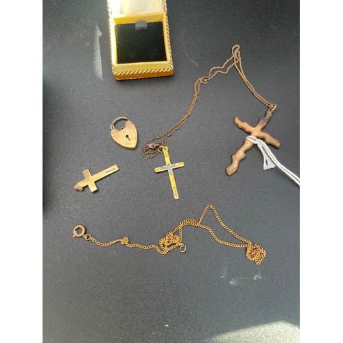 114 - A collection of 9 carat gold and other items