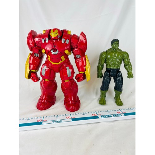 203 - Hulk Buster and Hulk large action figures. Marvel