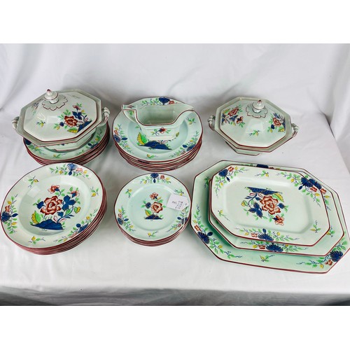 70 - 6 no. 7'' / 9'' plates, 6no. 9'' soup plates and 6 no. 10'' plates. Also 2 toureens, 3 platters and ... 