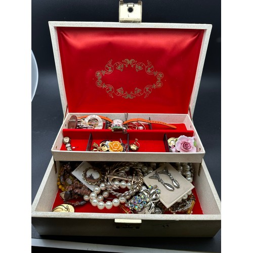 11 - Cream vintage box with unsorted jewellry