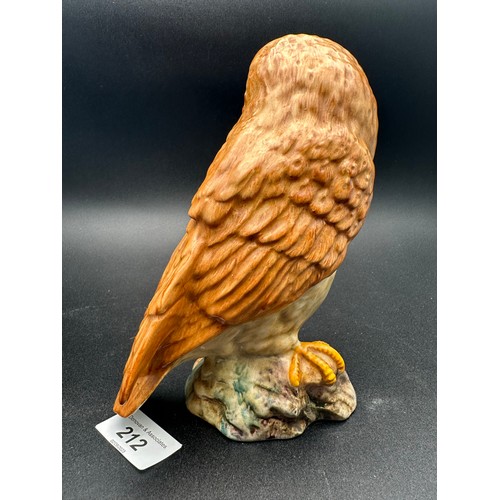 212 - Superb Beswick Owl, hand painted, no chips or cracks, 7.5''h