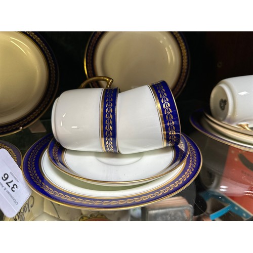 375 - 20 piece Royal bluse tea service, Adderleys