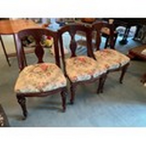 94 - A superb set of early Victorian dining chairs on brass castors, excellent condition, 6 chairs and 2 ... 