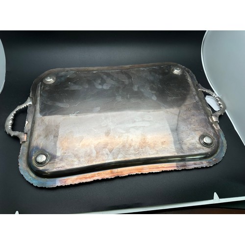 391 - Very heavy tray with foliate edges and 2 handles, silver plate on copper, 22''l x 13''w