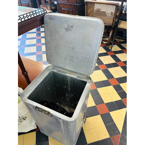 288 - 1950's aluminum cooler with hinged lid, 21'' x 13''