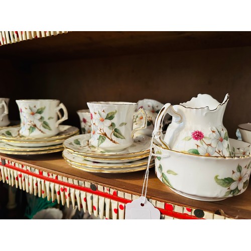 91 - Fine bone china tea service, 20 piece