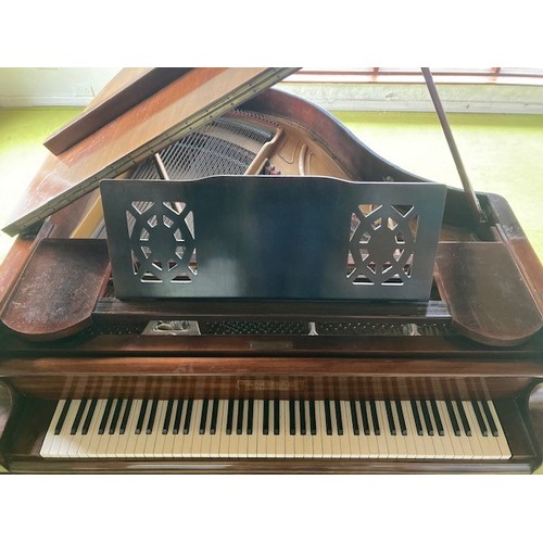 160A - Baby grand piano in a mahogany case, by Andrae Hamburg. In excellent condition. (buyer to arrange co... 