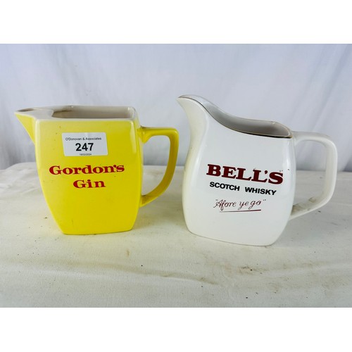 247 - BELLS WHISKEY & GORDONS GIN CERAMIC JUGS MADE BY WADE
LARGEST H15CM W8CM D12CM