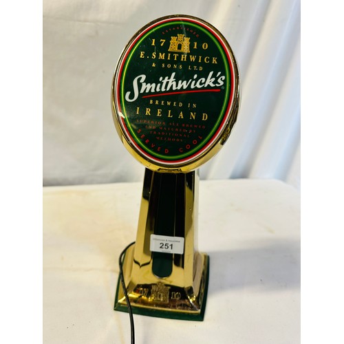 251 - SMITHWICKS FONT LIGHT, H33CM W14CM