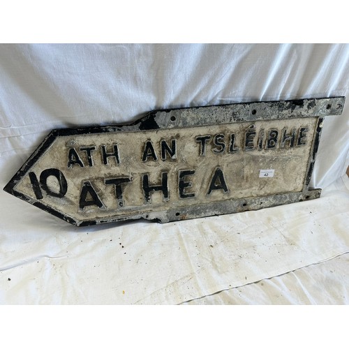 42 - ATHEA VINTAGE ROAD SIGN