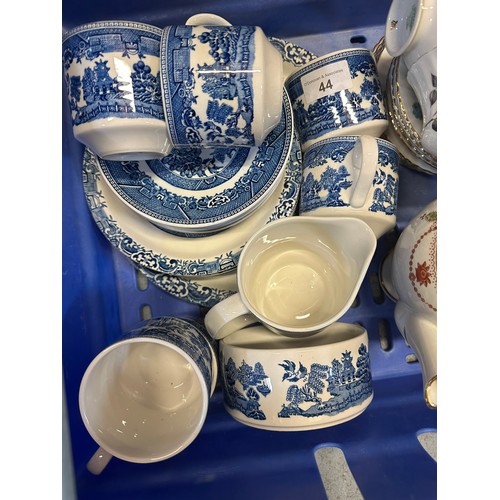 44 - 21 piece Arklow Classics tea set willow pattern