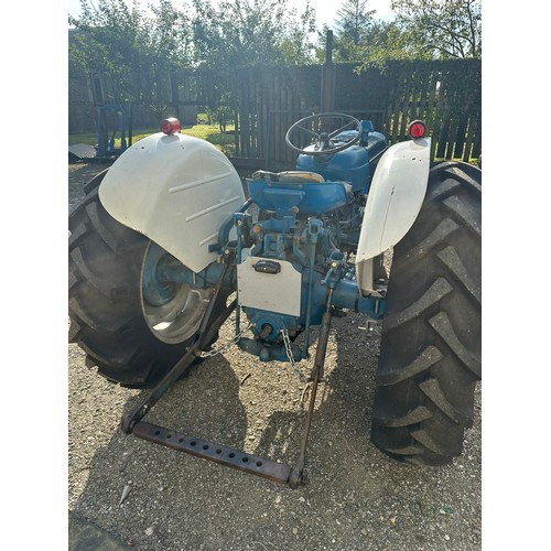 282 - Super Dexta, running and in good order with pick up hitch, 4 new rims and tyres, new battery, new ho... 