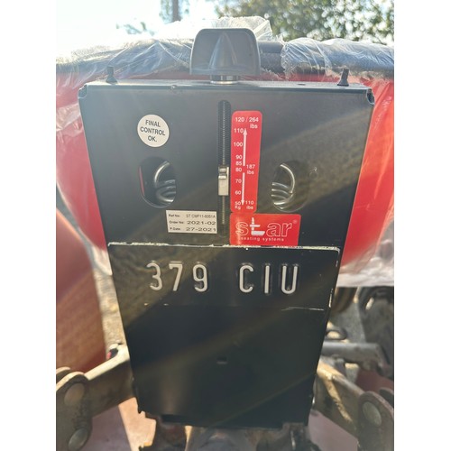 283 - Massey Ferguson 133, 4 rims and tyres, new front axel, new lift arms, new mud guards, new leg rests,... 