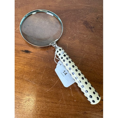 14 - Quality magnifying glass with decorative handle, 7''