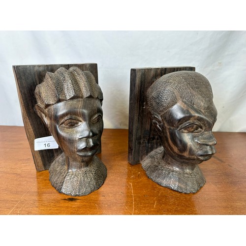 16 - Heavy carved african heads/ book ends