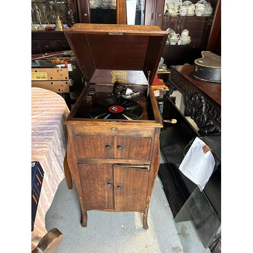 367 - His Masters Voice cabinet gramophone