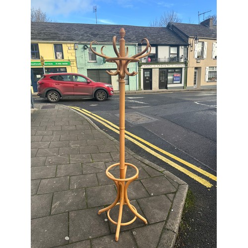 396 - Bentwood coat hanger, 6' tall