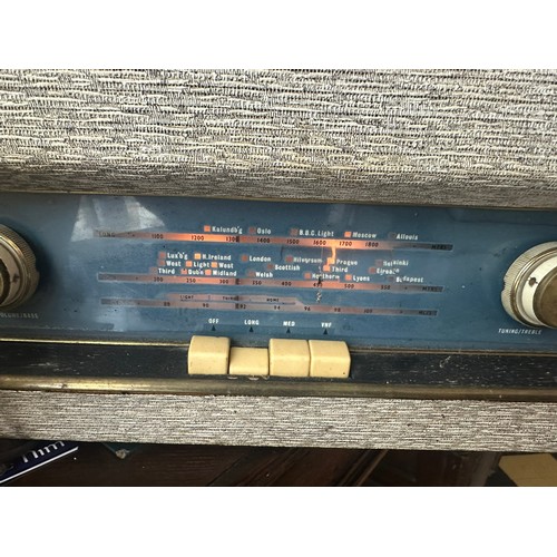 336 - Vintage Bush radio 22'' x 11''h x 7''d,