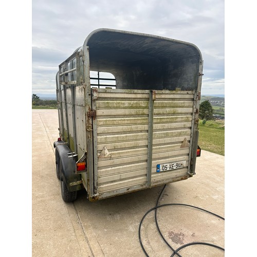 227 - Livestock trailer with steel floor with ramp, loading gates, working lights and mud guards