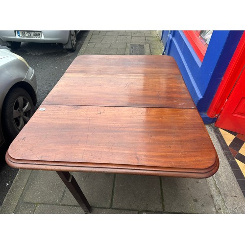 80 - Victorian mahogany drop leaf table with gate leg