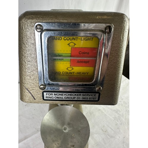 95 - Omal universal money checker, bank cashiers scale