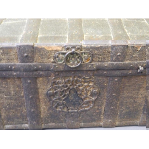 50Z - A late C18th/early C19th Ottoman casket, on canvas covered fruitwood with pierced and fret carved ir... 