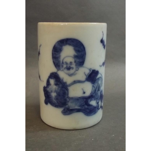 60 - A Chinese blue and white porcelain brush pot with painted decoration of Buddha and bats, 4 character... 