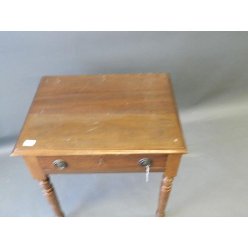 866 - An Edwardian walnut single drawer side table, raised on turned supports, 19