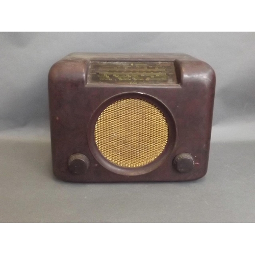 4 - A Bakelite cased Bush value radio type DAC.90.A, 9