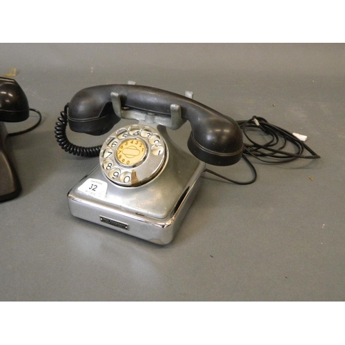 32 - A vintage chrome plated Bell telephone, bears label 'Bell Manufacturing Co., Anvers Belgique', and a... 