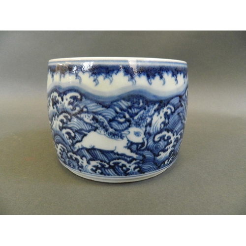 142 - A Chinese blue and white porcelain pot and cover decorated with mythical beasts, 6 character mark to... 