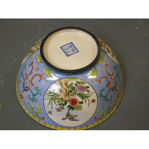 150P - A Cantonese enamel bowl with exotic bird decoration, 6½