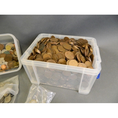 250N - A quantity of British and world coinage including shillings, six pences, Franks, US Dollars, HK Doll... 