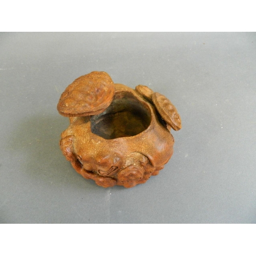 322 - A Chinese carved bamboo ink pot, 4