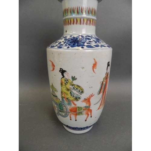 396 - An early Chinese famille verte enamel porcelain vase decorated with four travellers and a deer in a ... 