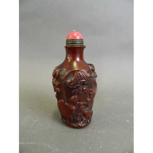 30 - A Chinese composition snuff bottle with moulded toad and lotus flower decoration, 4