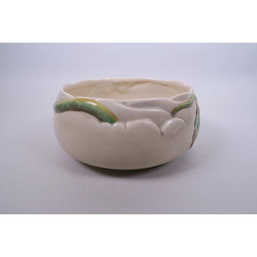 32 - A Clarice Cliff beechwood pattern fruit bowl, moulded with hanging leaves, marked to base, 9