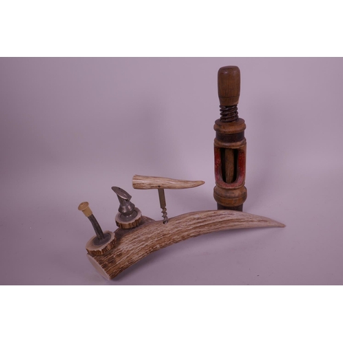 292 - A horn bar top bottle opener and pourer set, 12
