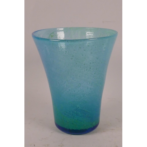 41 - A Nazeing blue swirl, trumpet shaped glass vase, 6