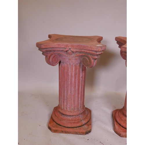 1139 - A pair of concrete pedestals in the form of classical columns, 29