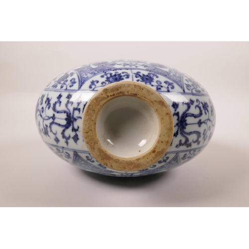 193 - A Chinese blue and white porcelain two handled flask decorated with a stylised lotus flower pattern,... 