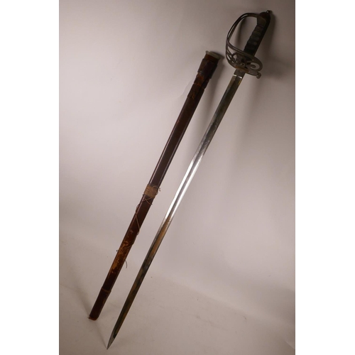 416 - A WW1 Gurkha officer's sword, 37½