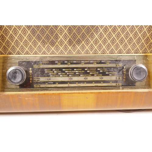 515 - A 1950s walnut cased valve radio by Pye, the case decorated with boxwood stringing, 12½